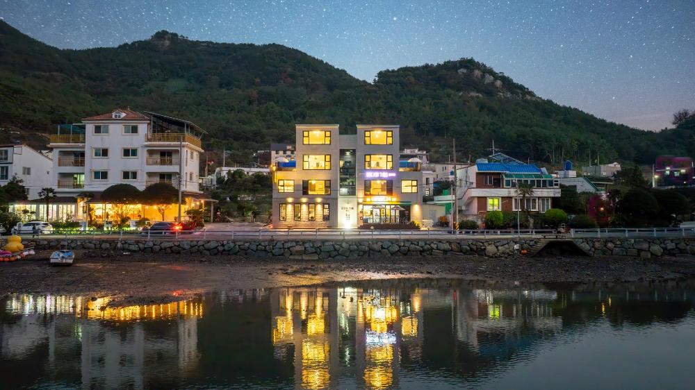 tongyeong badauigibunpulbilla