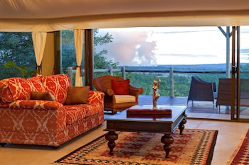 The Elephant Camp,Victoria Falls>>Hwange,4 star