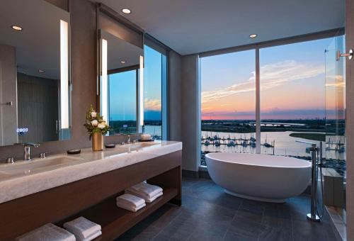 hyatt regency baytown houston