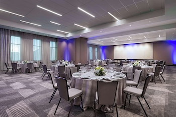 hyatt regency baytown houston