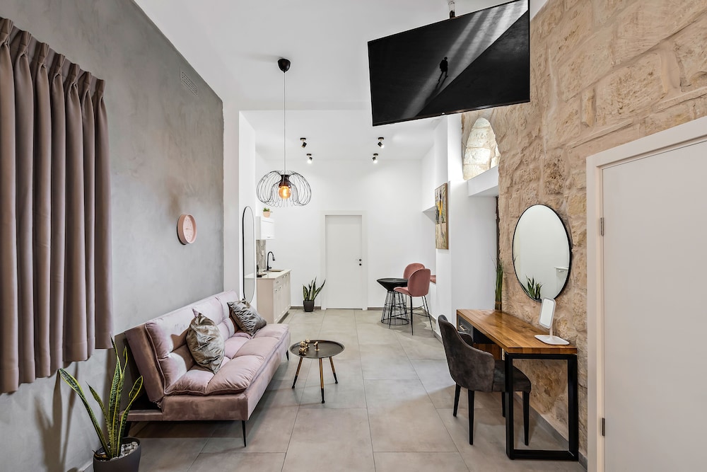 la finca boutique suites old city