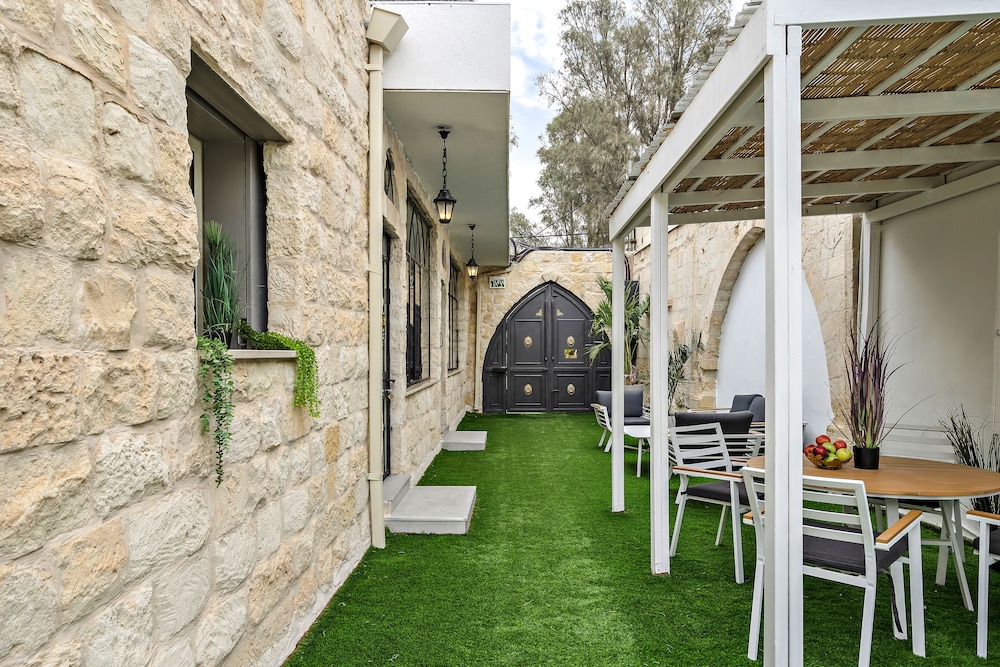 la finca boutique suites old city