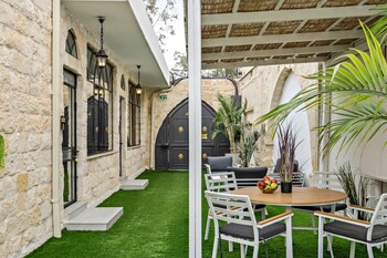 la finca boutique suites old city