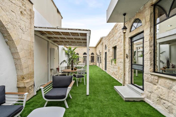 la finca boutique suites old city