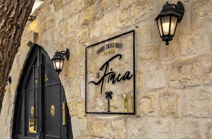 la finca boutique suites old city