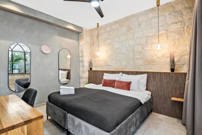 la finca boutique suites old city