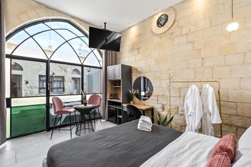 la finca boutique suites old city