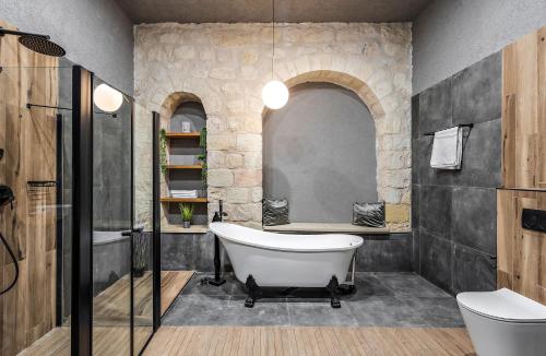 la finca boutique suites old city