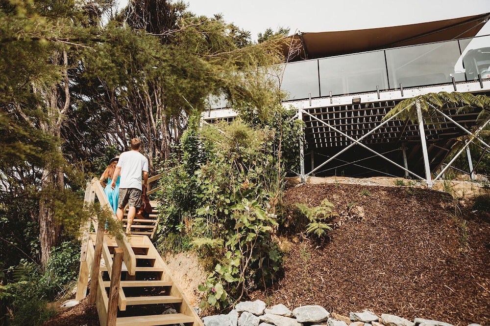 drift off grid luxury eco glamping