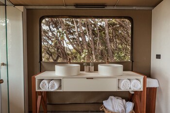drift off grid luxury eco glamping