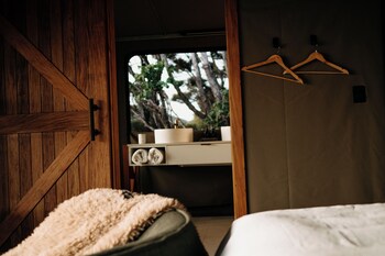 drift off grid luxury eco glamping