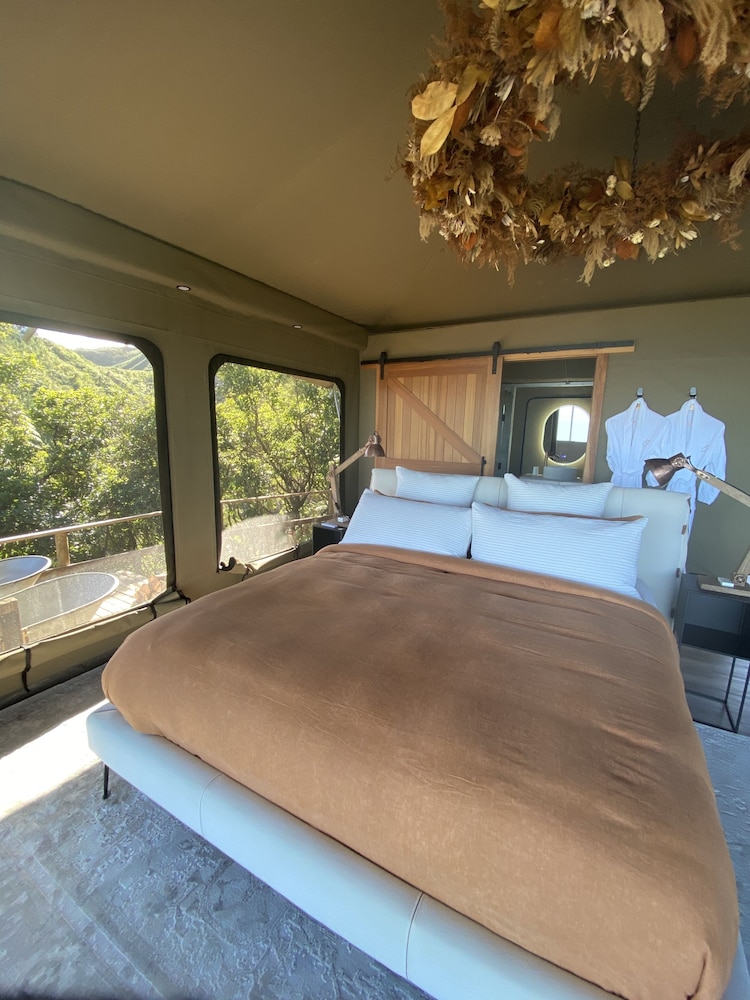 drift off grid luxury eco glamping