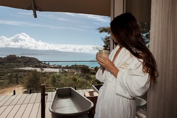 drift off grid luxury eco glamping