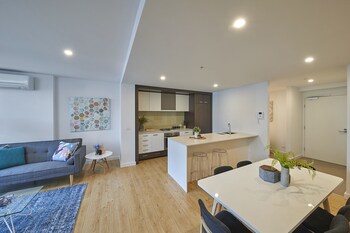 mega style apartments southbank
