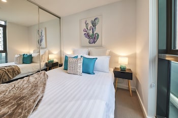 mega style apartments southbank
