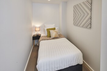 mega style apartments southbank
