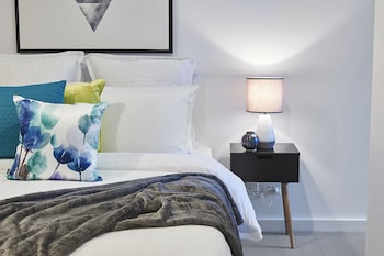 mega style apartments southbank