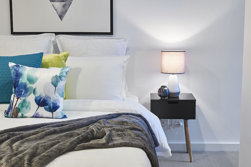 mega style apartments southbank