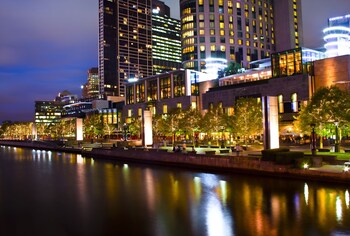 mega style apartments southbank