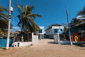 hotel bahia azul