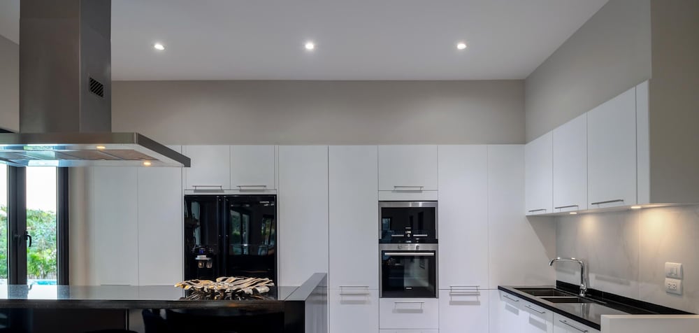 luxury 5 bedroom pool villa b11b