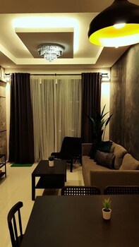 central park jb city sweet stay