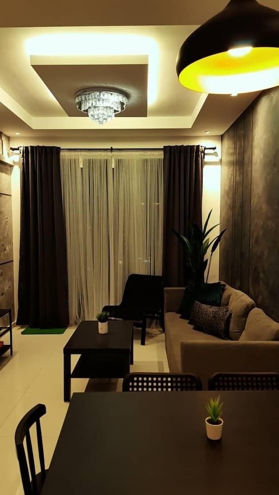 central park jb city sweet stay