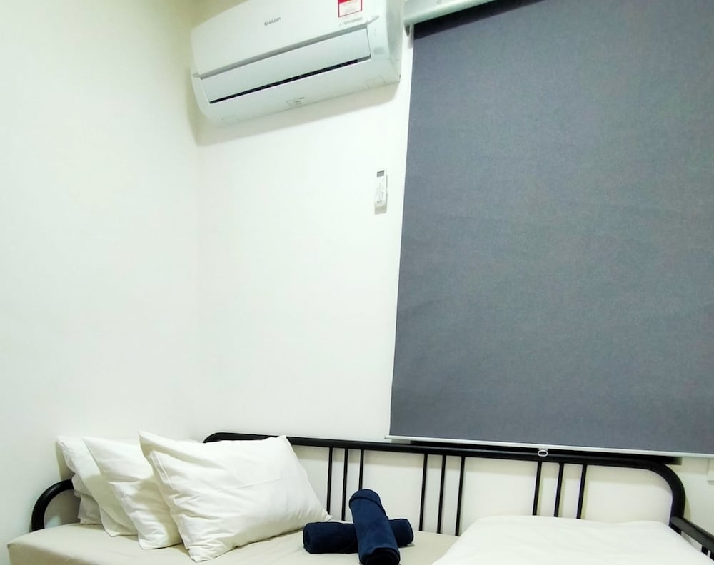 central park jb city sweet stay