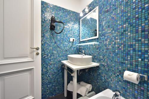 sacconi palace suite roma