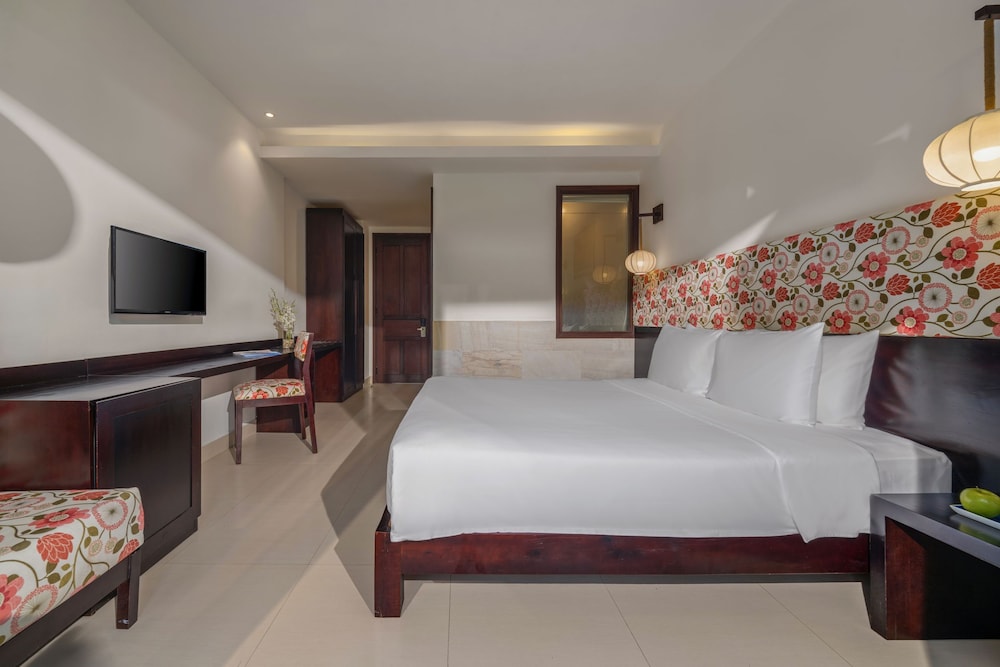 emerald hoi an riverside resort