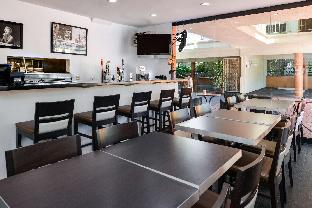 Best Western Hollywood Plaza Inn -Hollywood Walk Of Fame,2011 N Highland Ave,3 star
