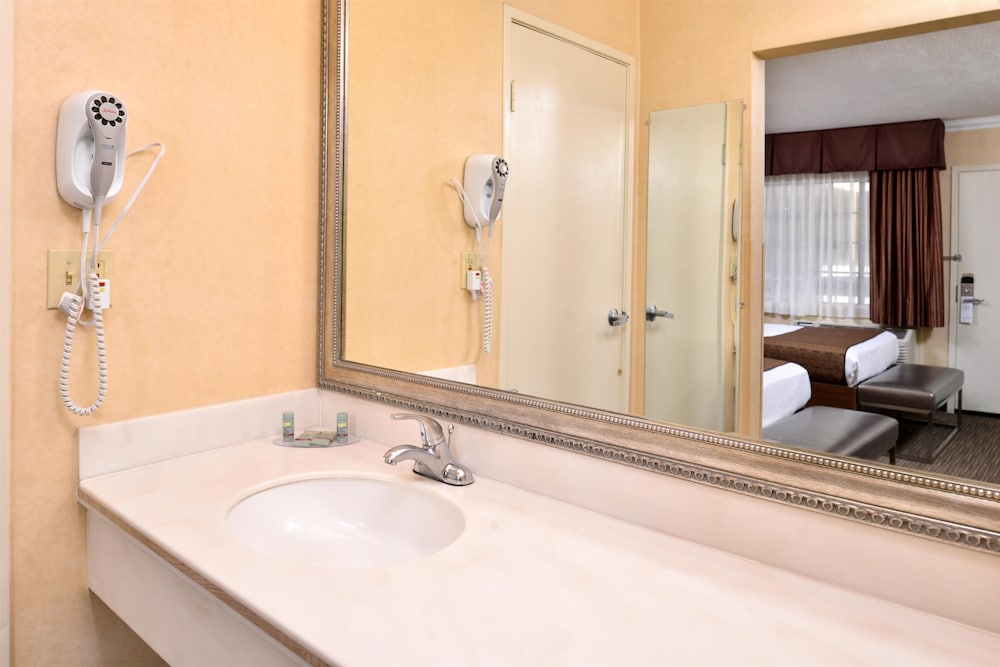 best western hollywood plaza inn hollywood walk of fame