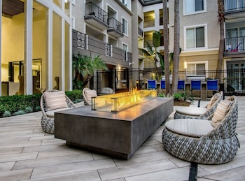 venice beach luxury apartments minutes to the marina and santa monica