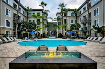 venice beach luxury apartments minutes to the marina and santa monica