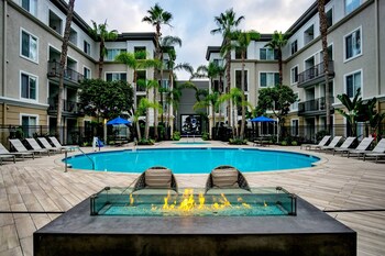 venice beach luxury apartments minutes to the marina and santa monica