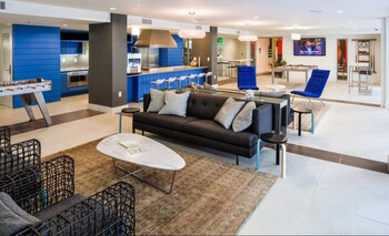 venice beach luxury apartments minutes to the marina and santa monica