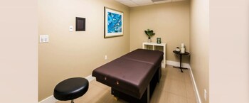 venice beach luxury apartments minutes to the marina and santa monica