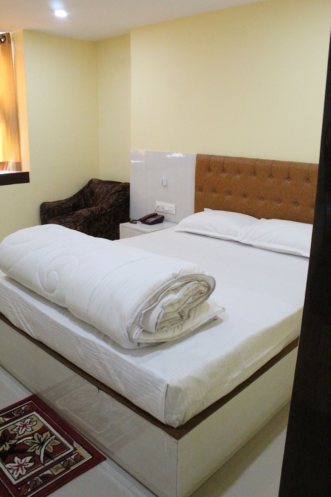 hotel raj mahal