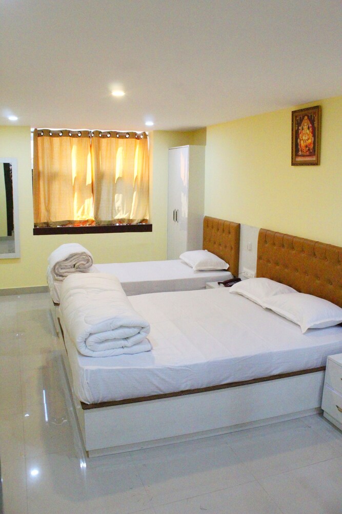 hotel raj mahal