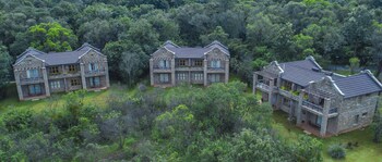 the residences at karen country club