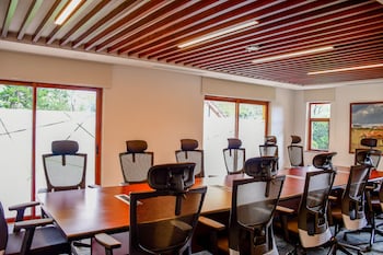 the residences at karen country club