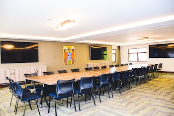 the residences at karen country club