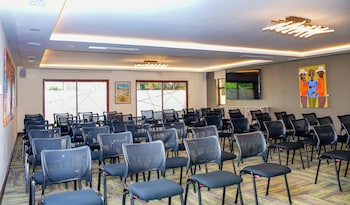 the residences at karen country club