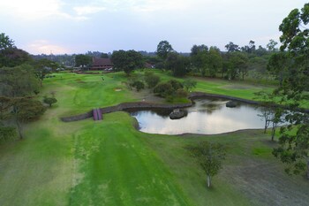 the residences at karen country club