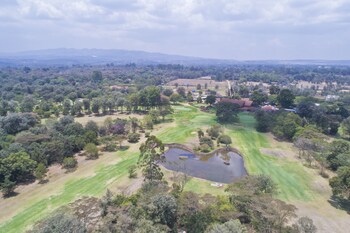 the residences at karen country club