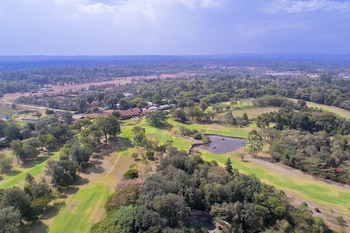 the residences at karen country club