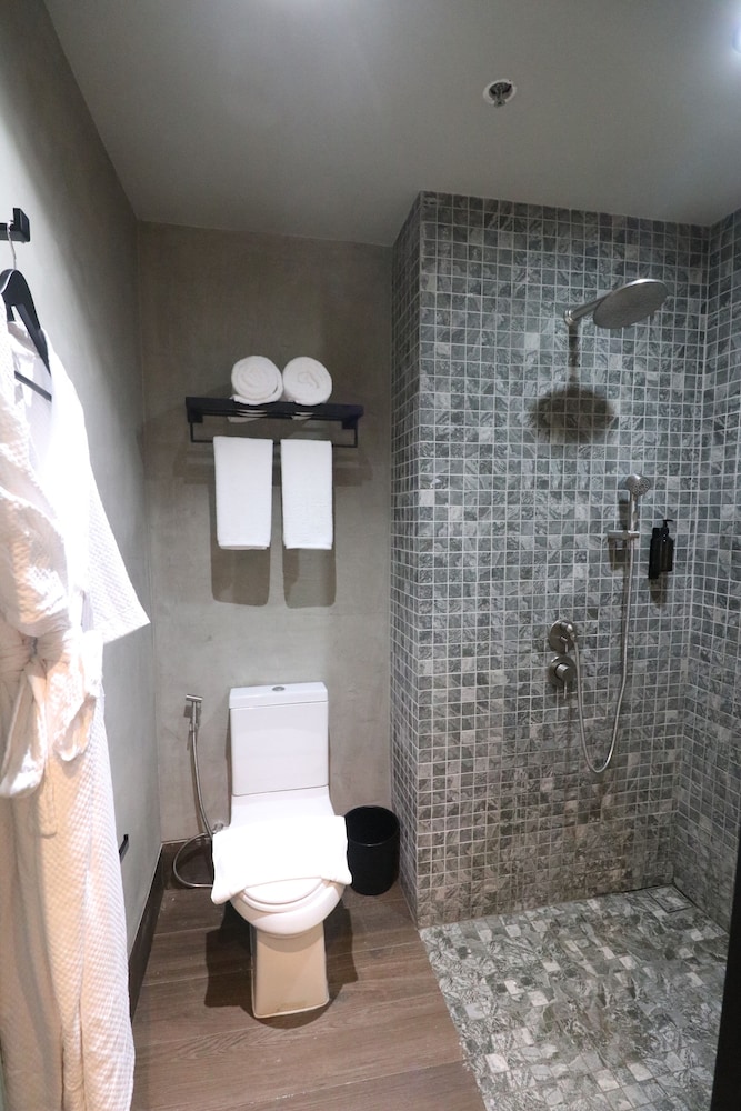 the funny lion el nido