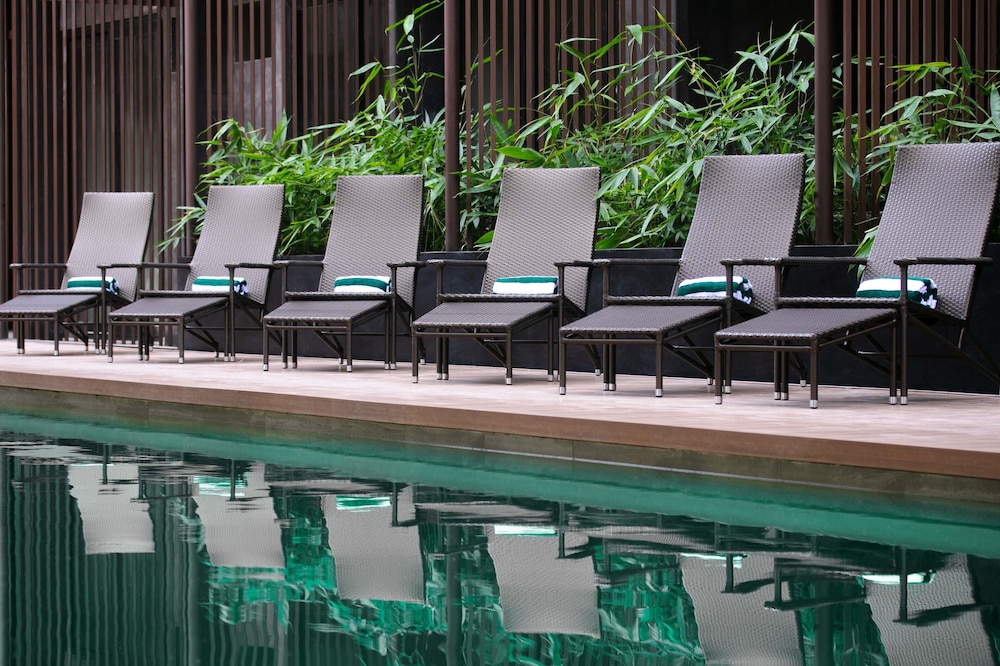 the funny lion el nido