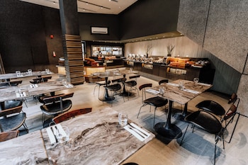 the funny lion el nido