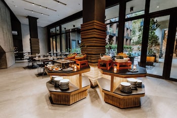 the funny lion el nido